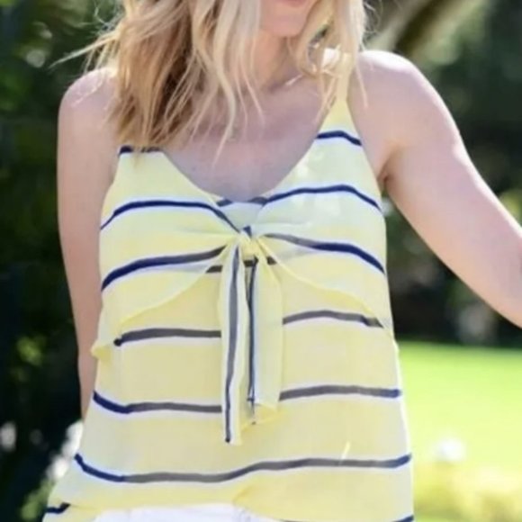 Size XS: CAbi Yacht Knot Blouse Style 5207 - Picture 2 of 4